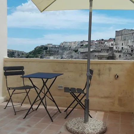 Le Tre Vie & Affittacamere 4*