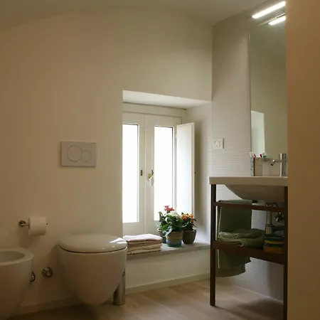 Le Tre Vie & Guest house