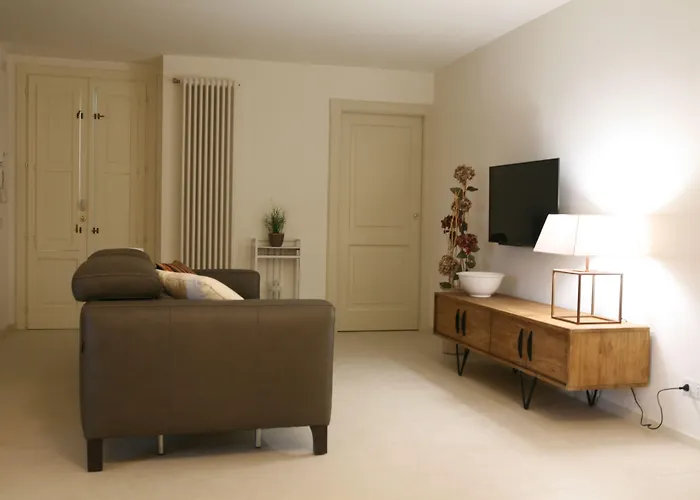 Le Tre Vie & Affittacamere 4*